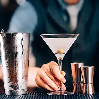 https://www.develoment.sqnescapes.com/Mixology class